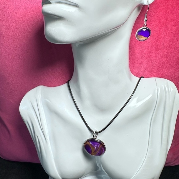Elegant Purple and Gold Swirl Jewelry Set Handmade Acrylic pour Art Signed 4176 - Picture 4 of 15
